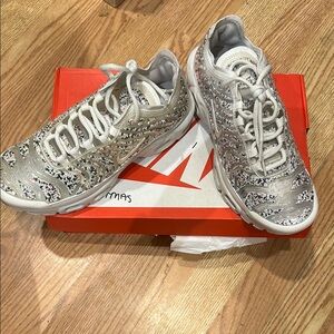 Women's Nike Air Max Plus Athletic Fashion AR0970 002 sz 8